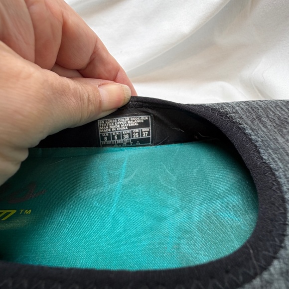 Skechers EZ Flex 2 Slip On Shoes Womens Size 8 Grey Walkign Shoes Memory Foam - Picture 4 of 6